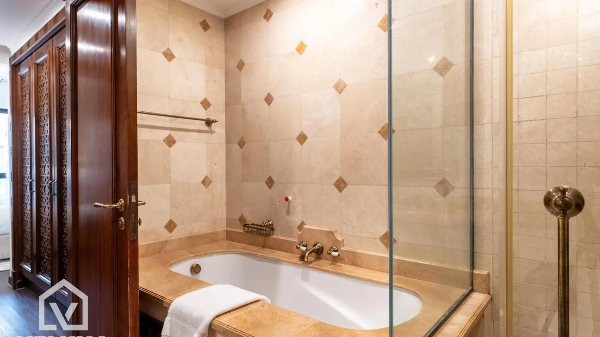Veluxa -Heritage 3 Bed Burj View Dubai 0*,