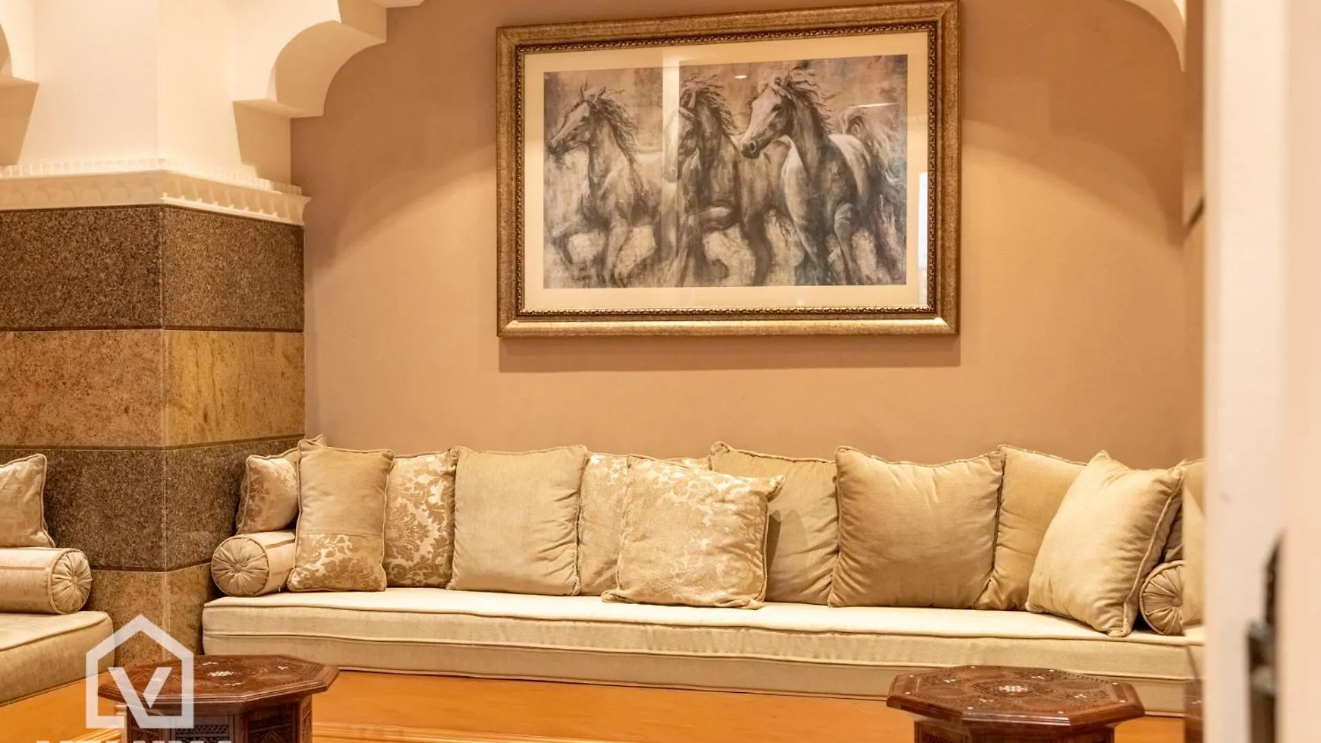 Veluxa -Heritage 3 Bed Burj View Dubai 0*,