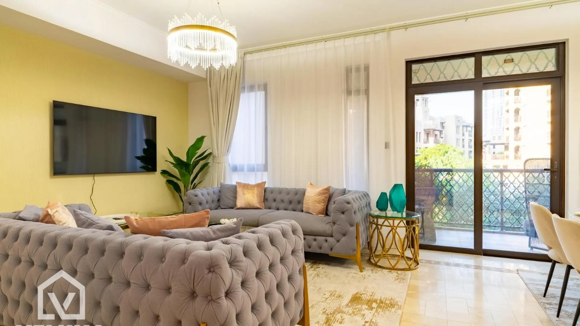 Veluxa -Heritage 3 Bed Burj View Dubai United Arab Emirates