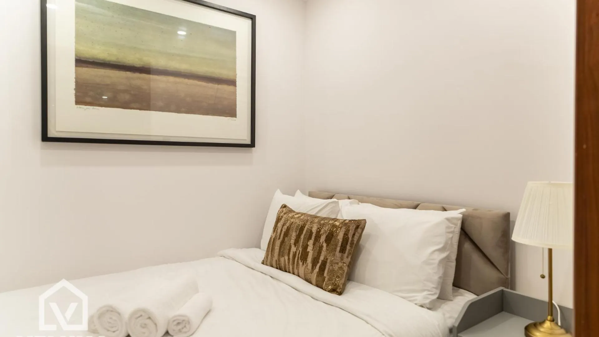 Veluxa -Heritage 3 Bed Burj View Dubai Apartment