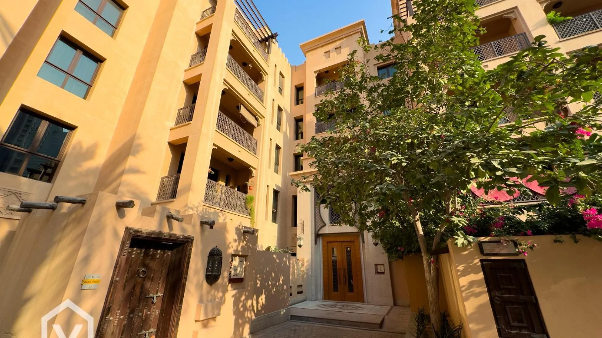 Veluxa -Heritage 3 Bed Burj View Dubai United Arab Emirates