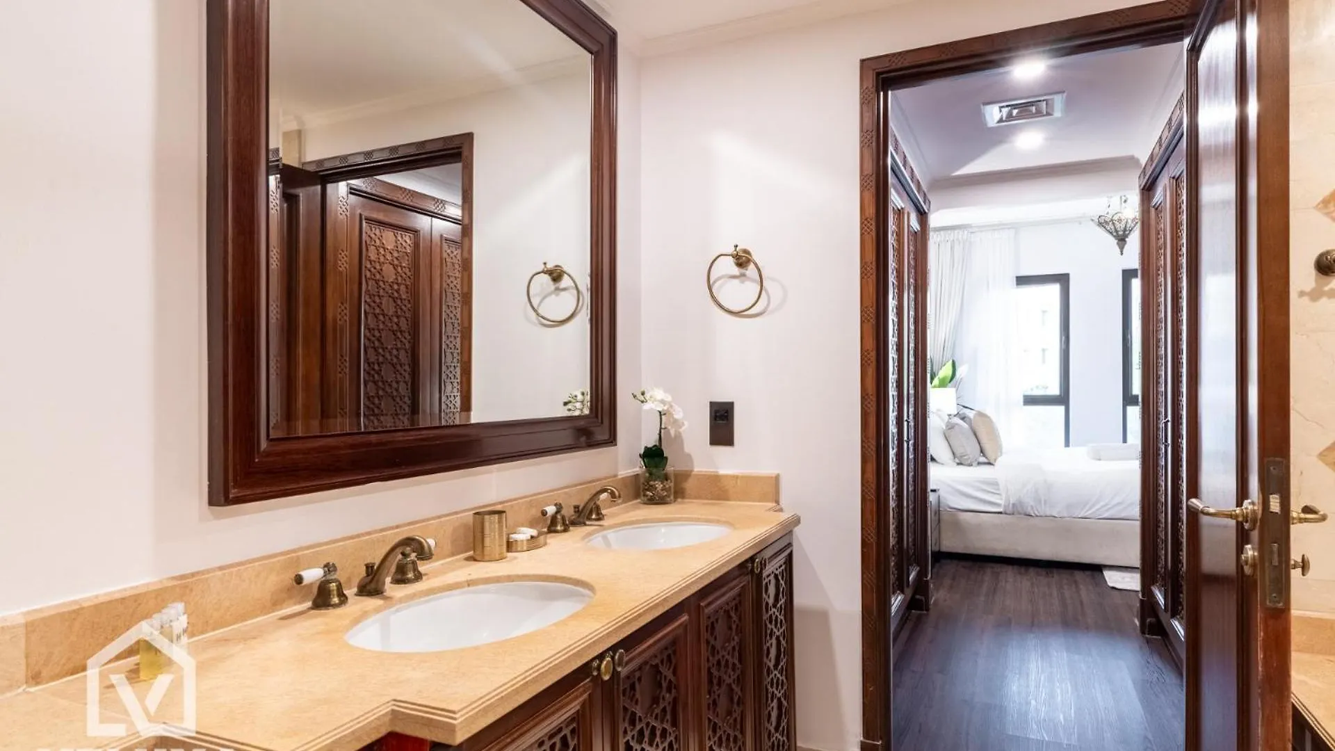 Veluxa -Heritage 3 Bed Burj View Dubai Apartamento