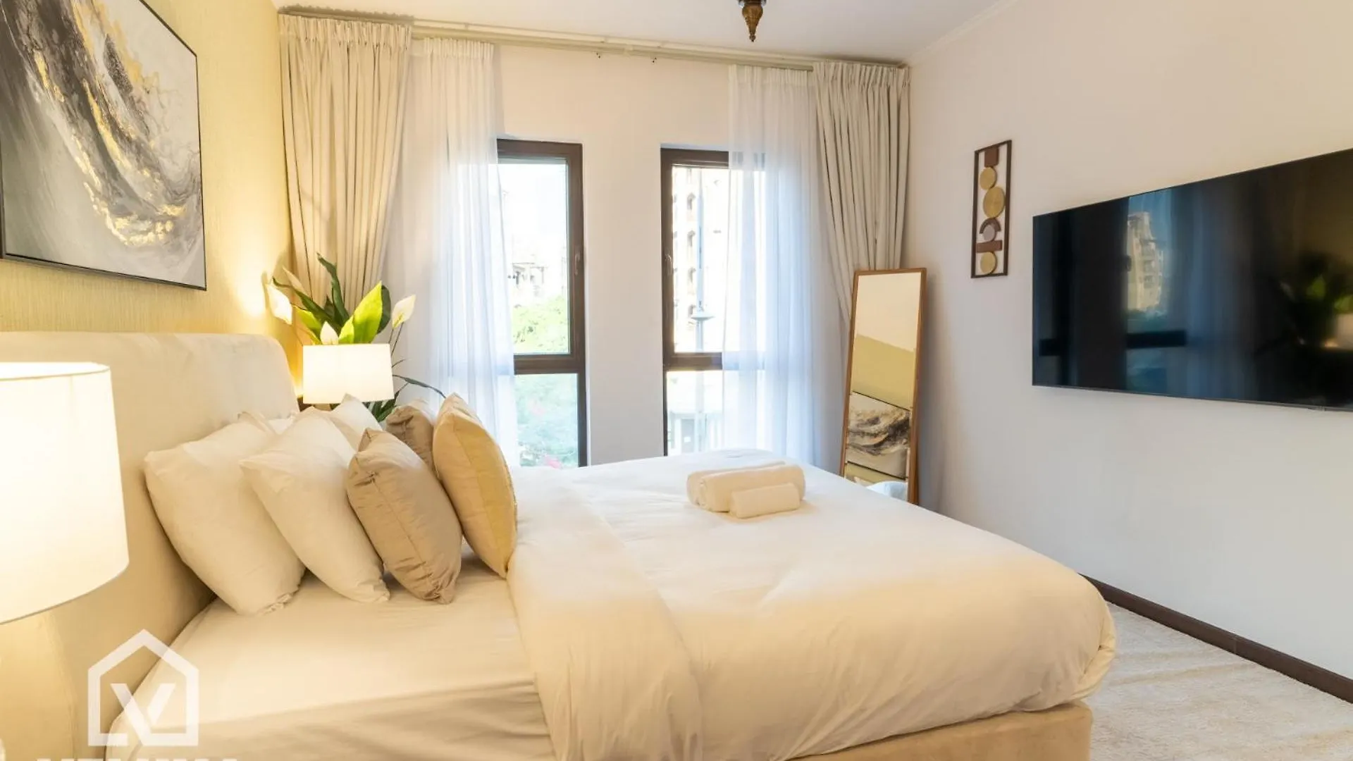 Veluxa -Heritage 3 Bed Burj View Dubai 0*,
